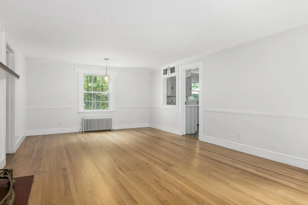 91 Blackstrap Road Falmouth ME 04105