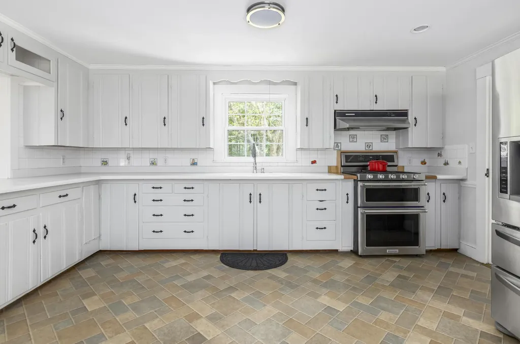 91 Blackstrap Road Falmouth ME 04105