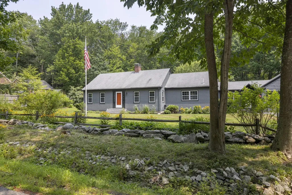 91 Blackstrap Road Falmouth ME 04105