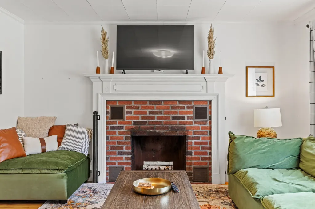 168 Main Street Sanford ME 04083