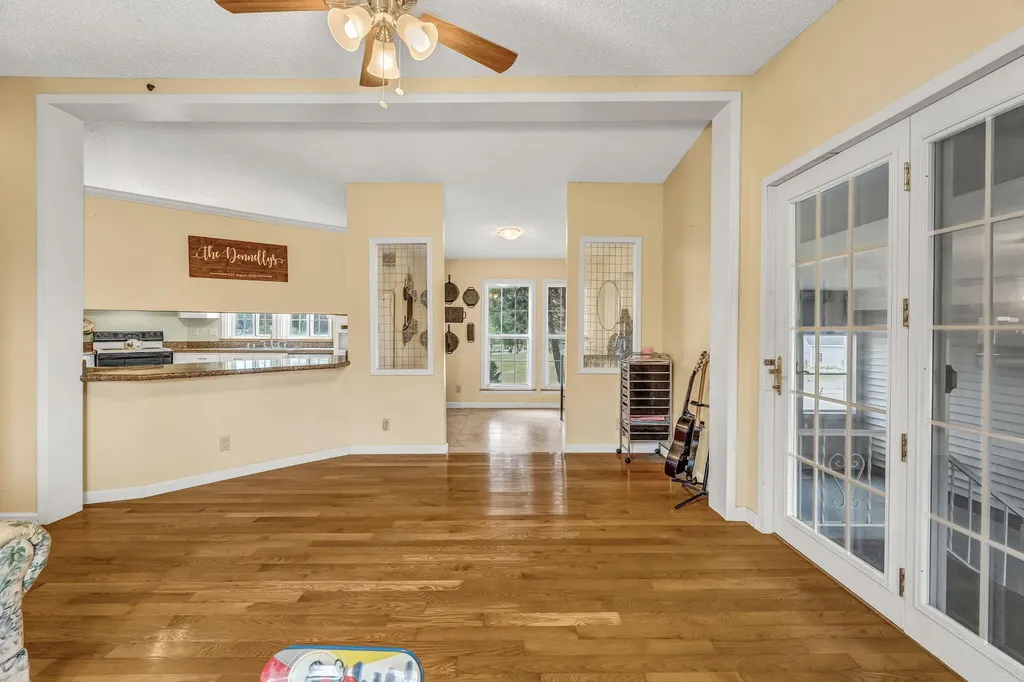 4 Chestnut Lane Levant ME 04456
