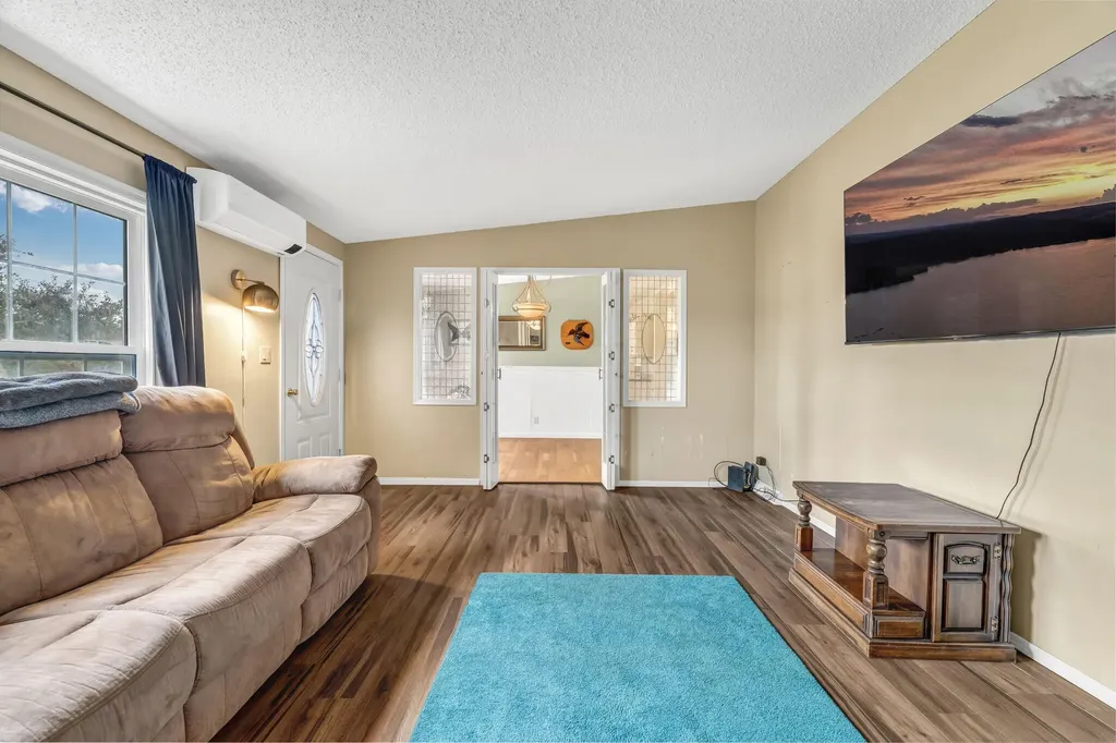 4 Chestnut Lane Levant ME 04456