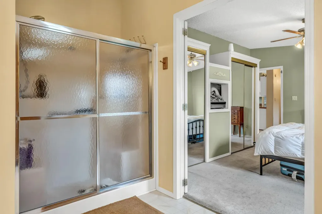 4 Chestnut Lane Levant ME 04456