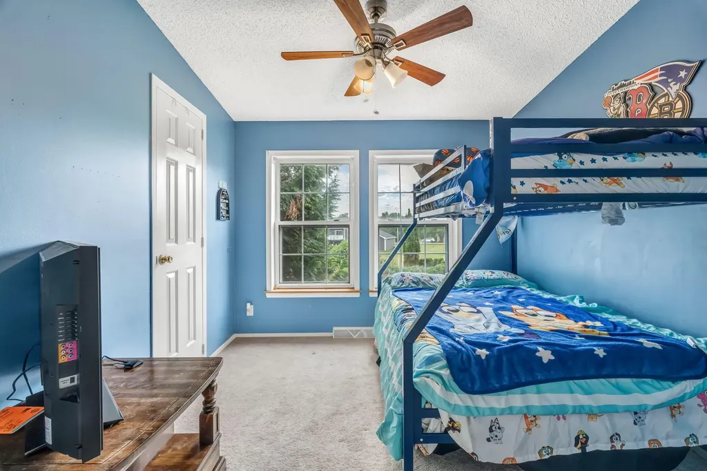4 Chestnut Lane Levant ME 04456