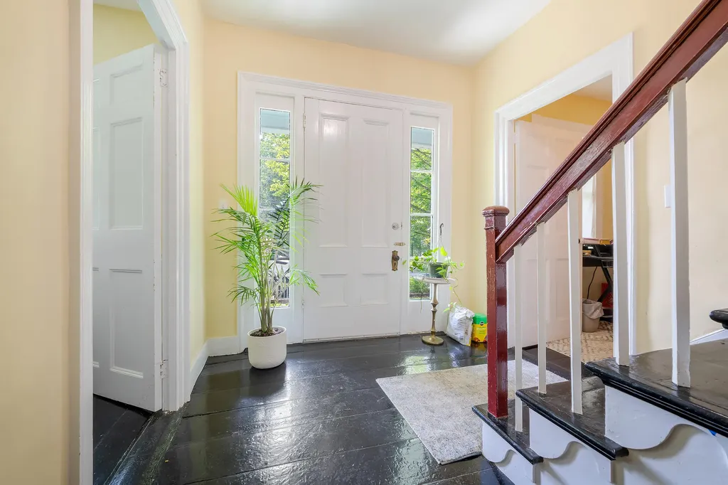 83 Bath Road Wiscasset ME 04578
