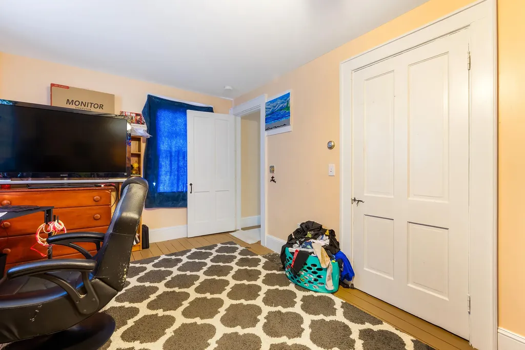 83 Bath Road Wiscasset ME 04578