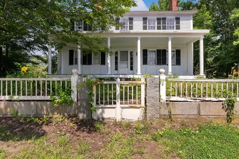 83 Bath Road Wiscasset ME 04578
