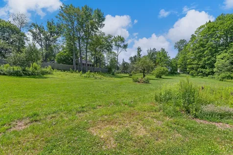 83 Bath Road Wiscasset ME 04578