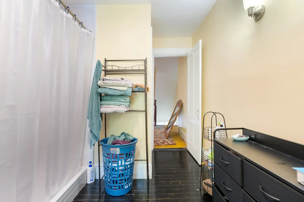 83A-83B Bath Road Wiscasset ME 04578