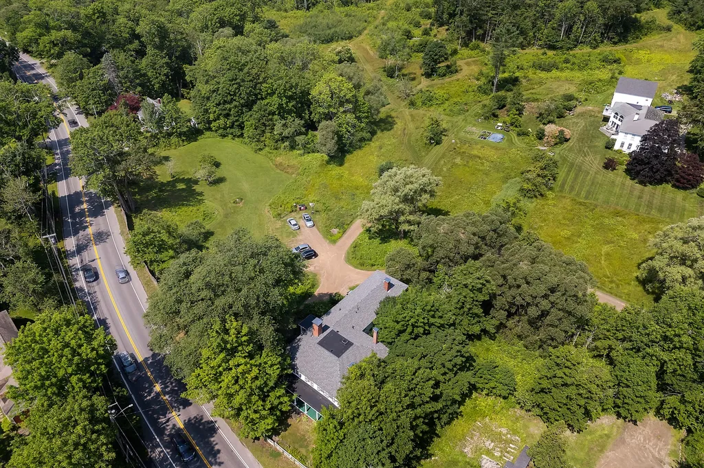 83A-83B Bath Road Wiscasset ME 04578