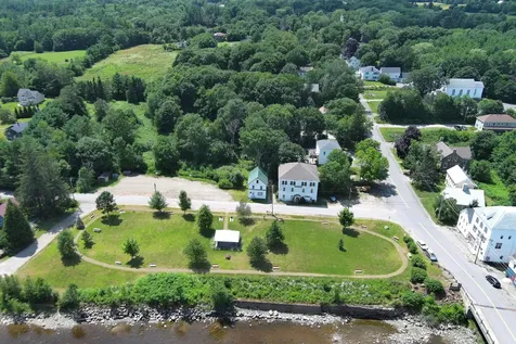 17 4 Rod Road Warren ME 04864