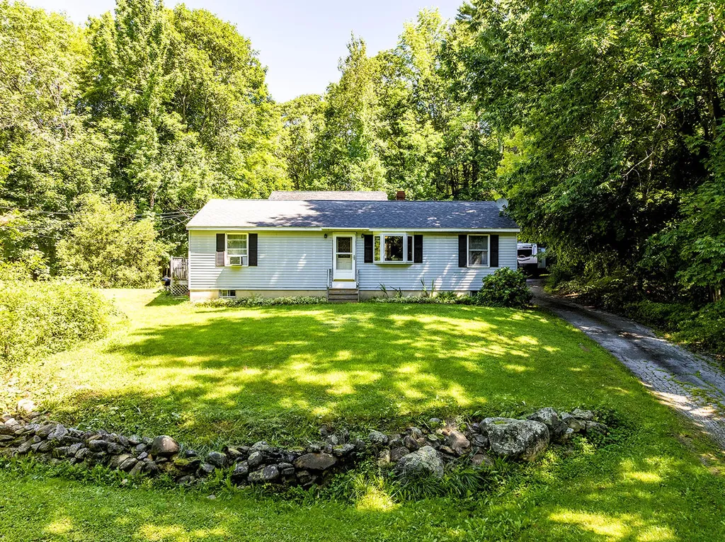 48 Browns Lane Union ME 04862