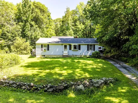 48 Browns Lane Union ME 04862