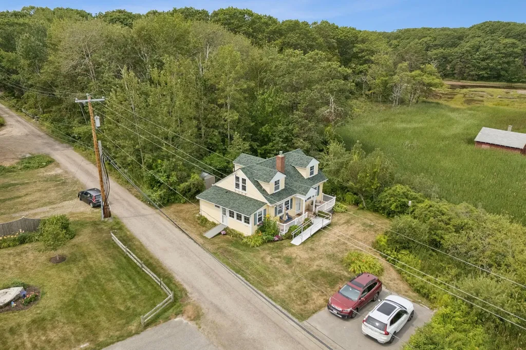 2 Seal Lane Biddeford ME 04005