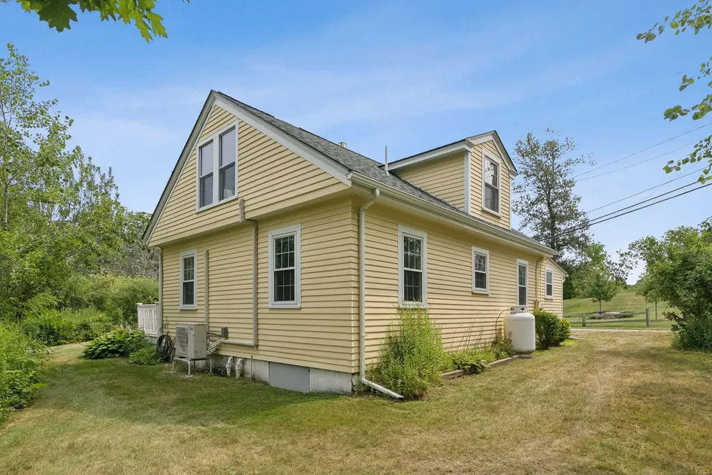 2 Seal Lane Biddeford ME 04005