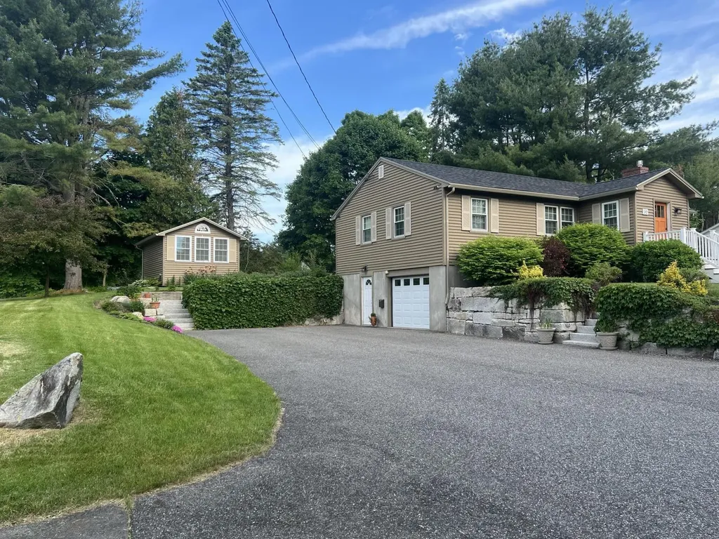 32 Brentwood Road Augusta ME 04330