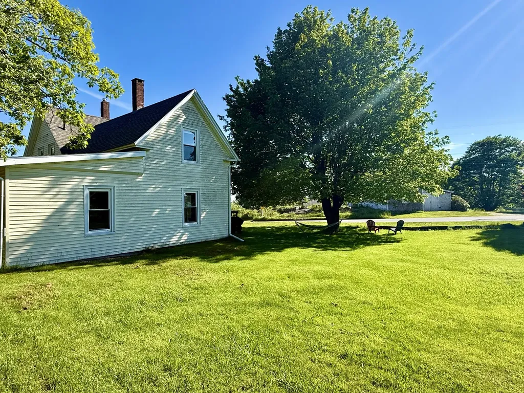 50 E Boston Road Vinalhaven ME 04863
