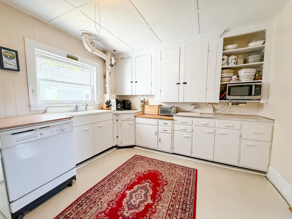 50 E Boston Road Vinalhaven ME 04863
