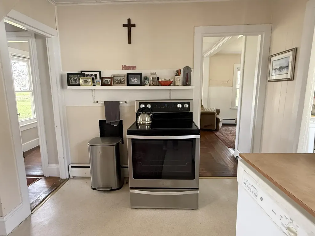 50 E Boston Road Vinalhaven ME 04863