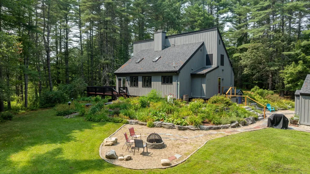 27 Ramsdell Road Gray ME 04039