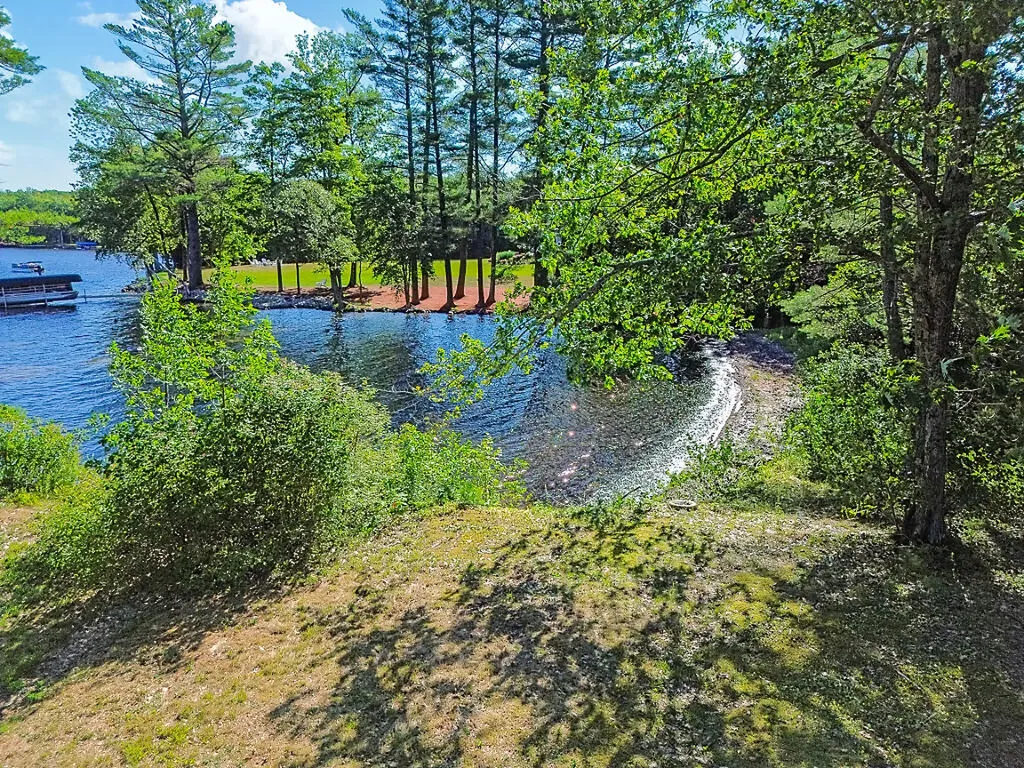 41 Milkweed Lane Sidney ME 04330