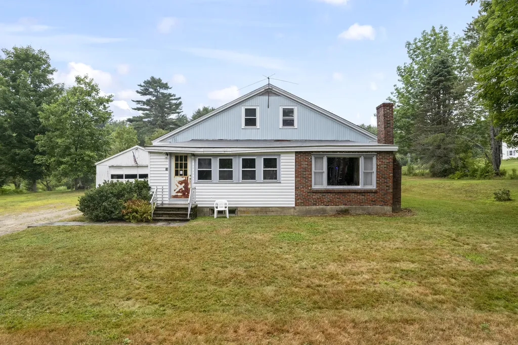 16 Webster Road Lisbon ME 04250