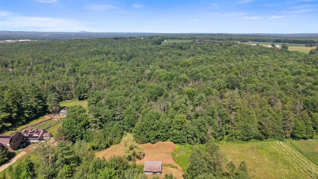 1149 Avenue Road Exeter ME 04435