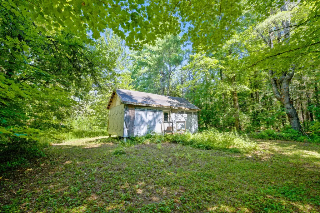 1149 Avenue Road Exeter ME 04435
