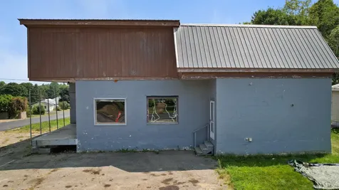 47 Bray Avenue Fairfield ME 04937