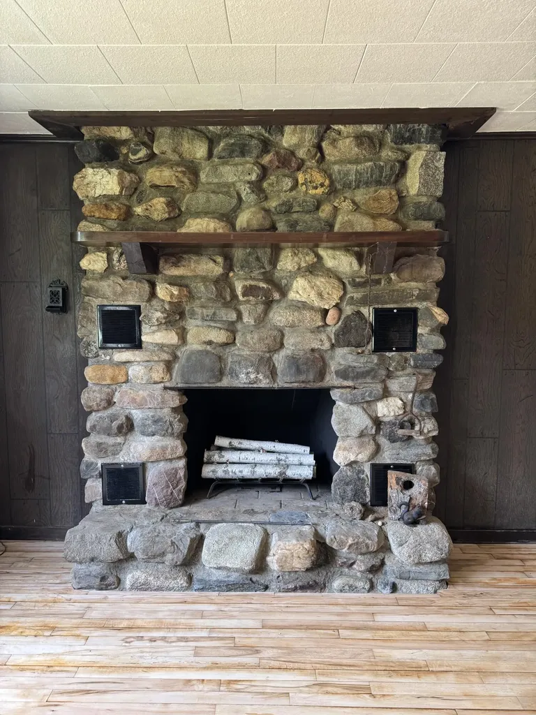 75 Pleasant Avenue Sangerville ME 04479