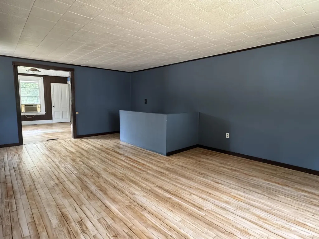 75 Pleasant Avenue Sangerville ME 04479
