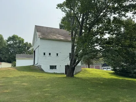 75 Pleasant Avenue Sangerville ME 04479