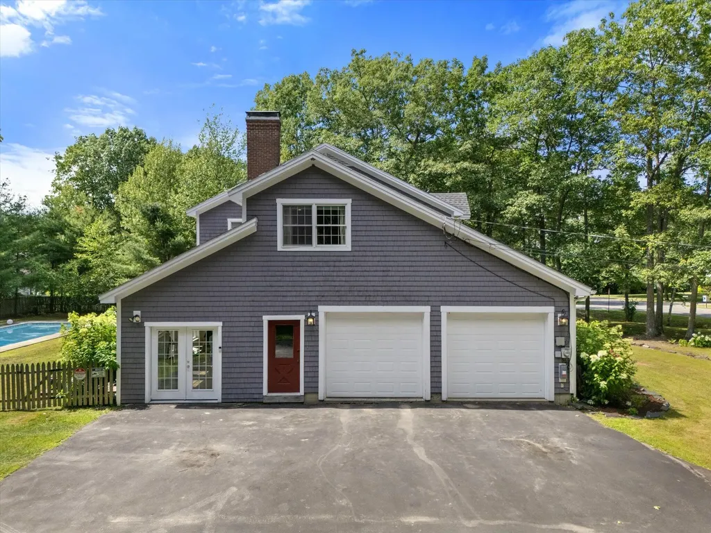1010 Buck Hill Drive Veazie ME 04401