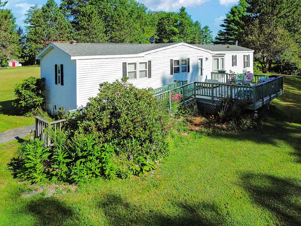 41 Milkweed Lane Sidney ME 04330