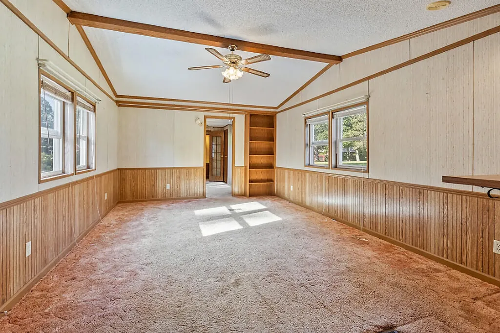 41 Milkweed Lane Sidney ME 04330
