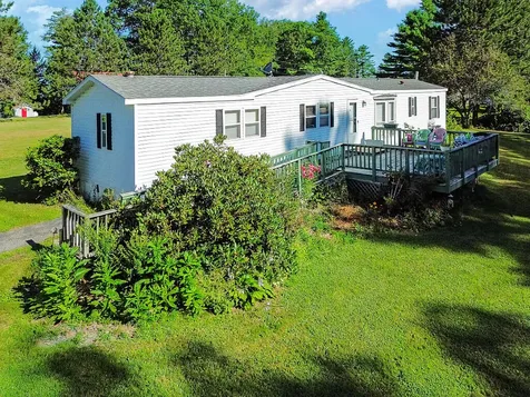 41 Milkweed Lane Sidney ME 04330