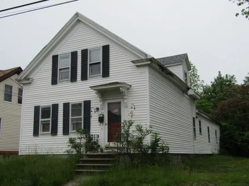 24 Hill Street Saco ME 04072