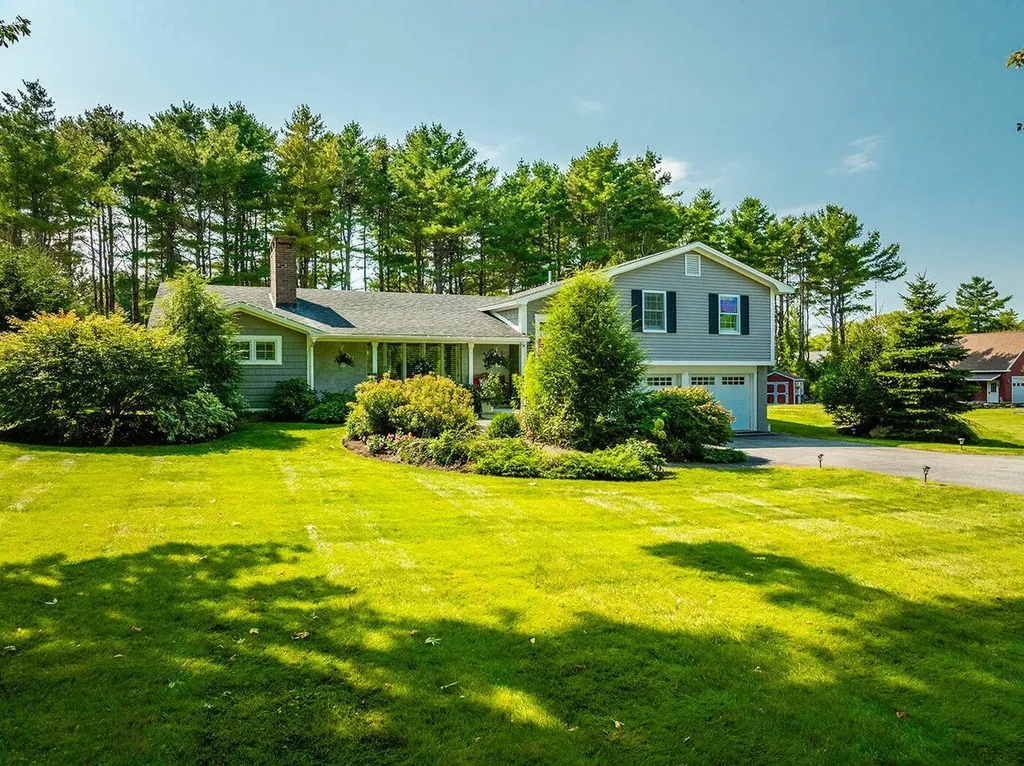 111 Warrenton Street Rockport ME 04856
