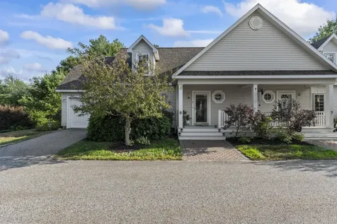 9 Nathan Way Topsham ME 04086