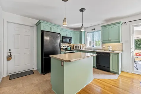 9 Nathan Way Topsham ME 04086