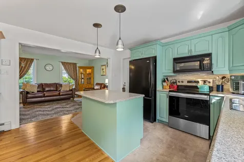 9 Nathan Way Topsham ME 04086