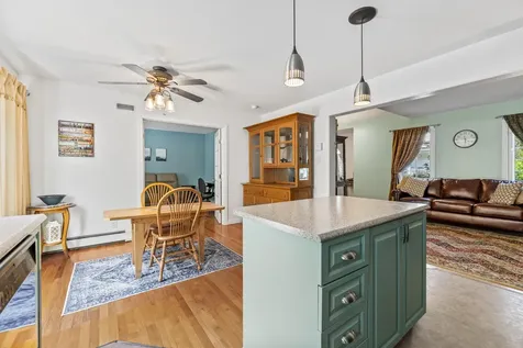 9 Nathan Way Topsham ME 04086