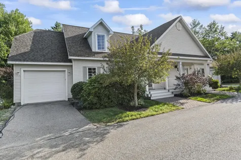 9 Nathan Way Topsham ME 04086
