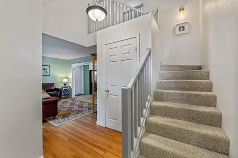 9 Nathan Way Topsham ME 04086