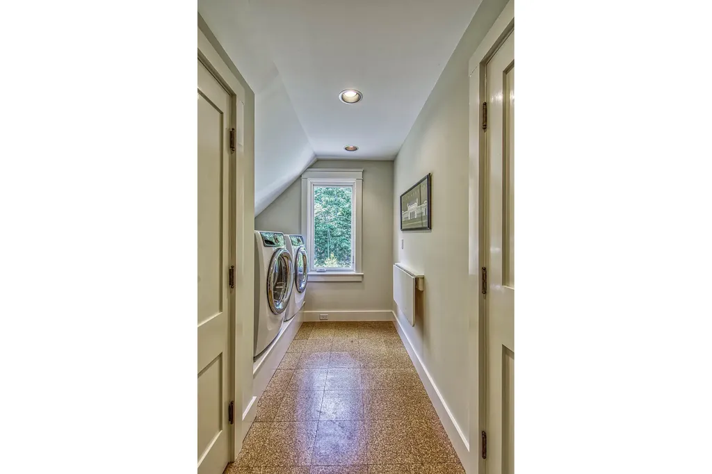 131 Mountain Road Blue Hill ME 04614