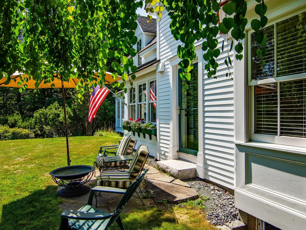 131 Mountain Road Blue Hill ME 04614