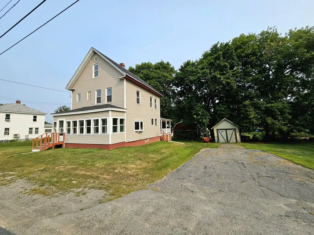 9 Albert Street Milo ME 04463
