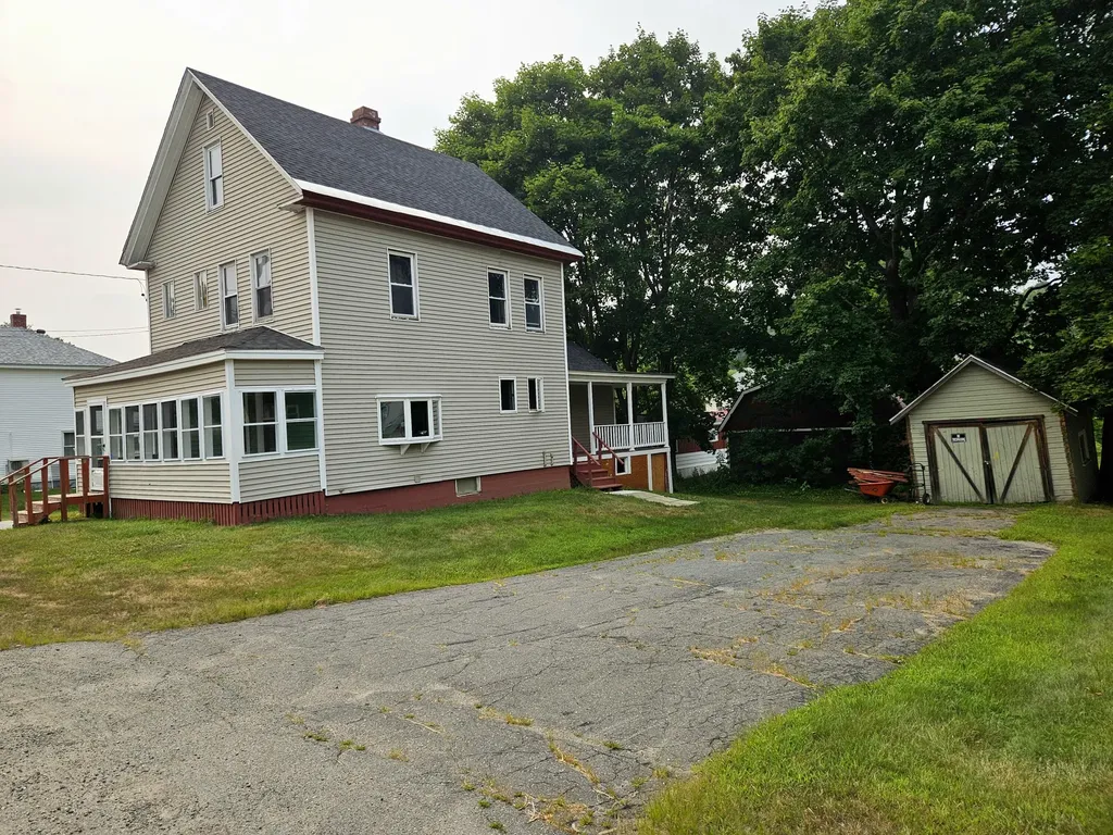 9 Albert Street Milo ME 04463