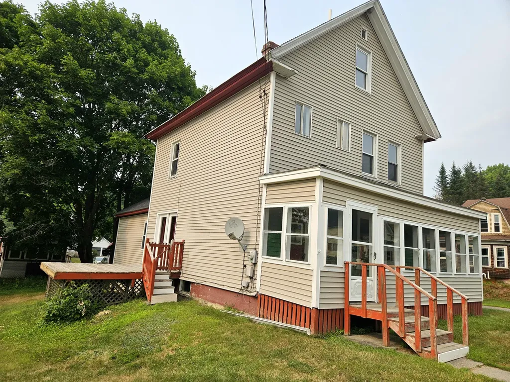 9 Albert Street Milo ME 04463