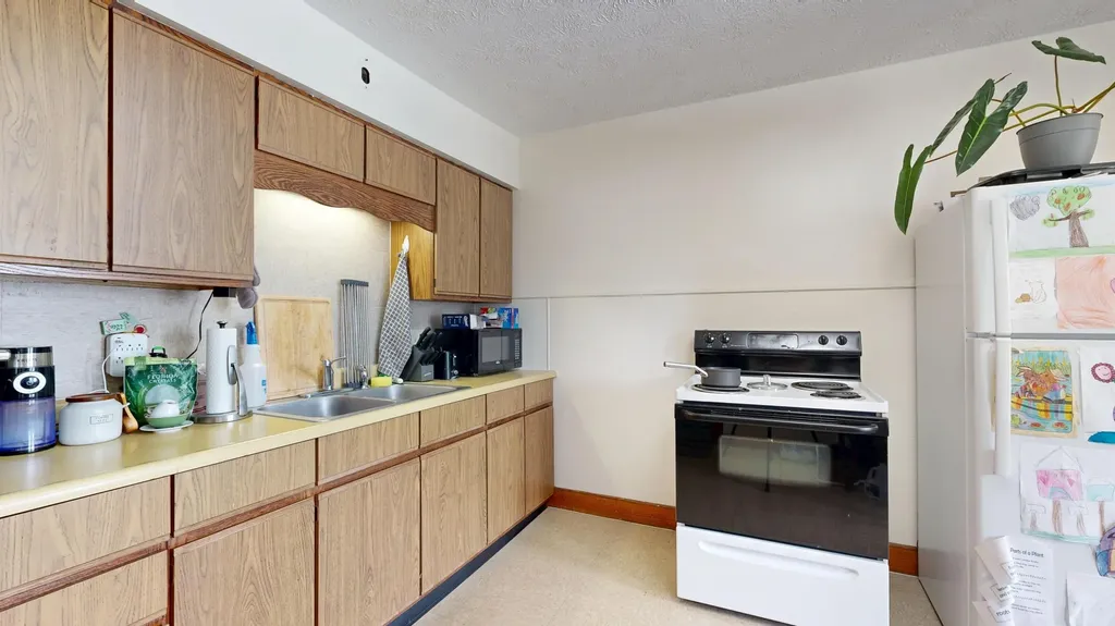 496 Sabattus Street Lewiston ME 04240